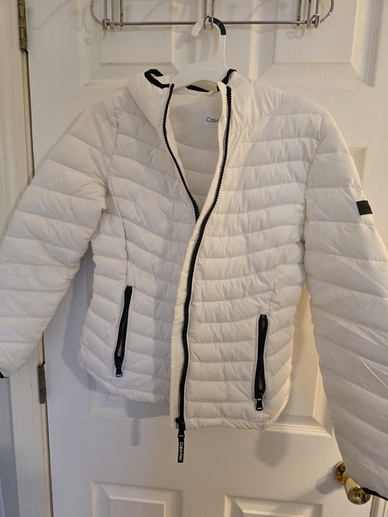 Calvin Klein Jackets & Blazers - Calvin Klein White Quilted Hooded Puffer Jacket